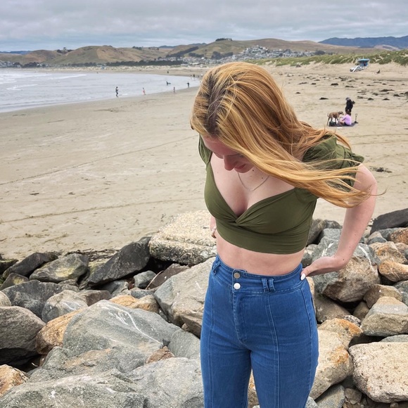 Meet your Posher, Teaghan - Picture 3 of 4